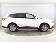 Mitsubishi Outlander  2.0 Intense
