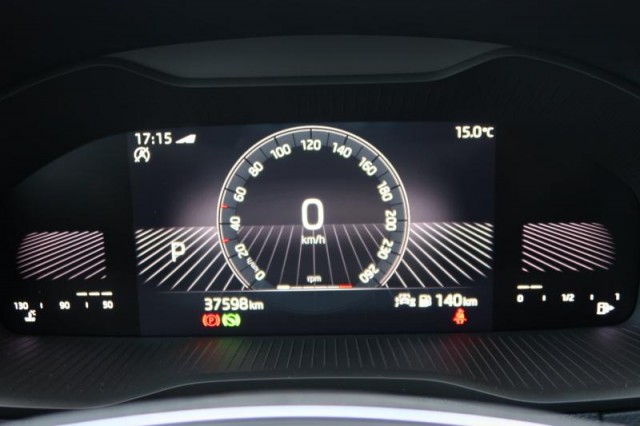 Škoda Karoq  1.5 TSI Style