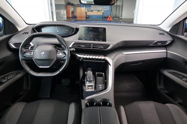 Peugeot 3008  1.2 PureTech 