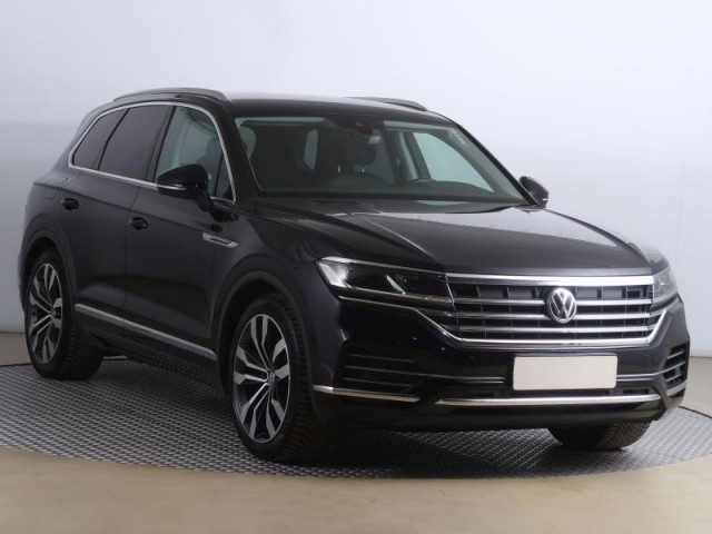 Volkswagen Touareg  3.0 TDI 