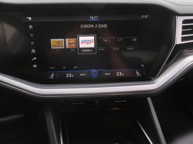 Volkswagen Touareg  3.0 TDI 