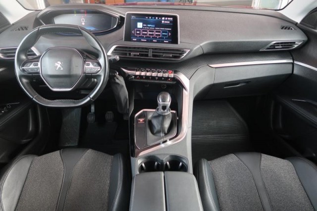 Peugeot 3008  1.2 PureTech Active