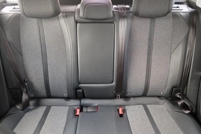 Peugeot 3008  1.2 PureTech Active