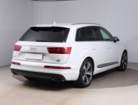 Audi Q7  3.0 TDI S-Line
