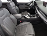 Audi Q7  3.0 TDI S-Line