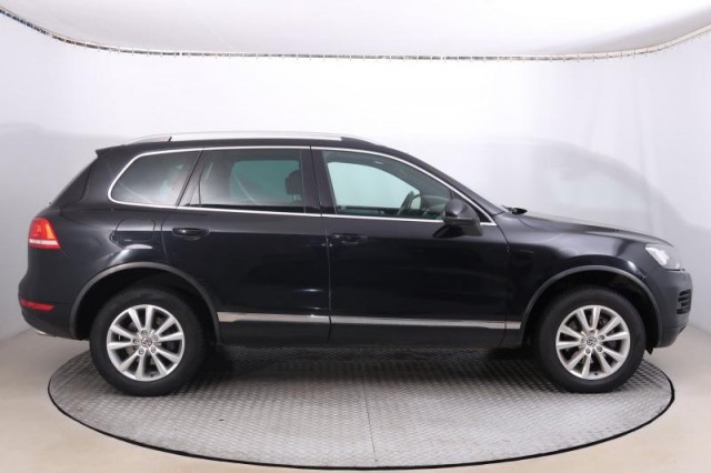 Volkswagen Touareg  3.0 TDI 