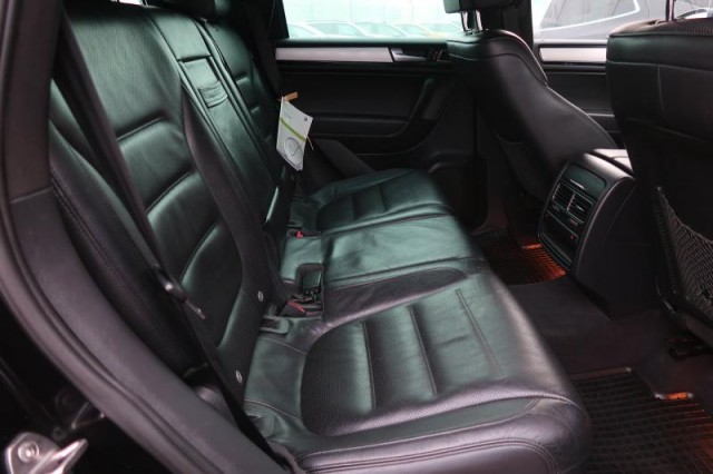 Volkswagen Touareg  3.0 TDI 