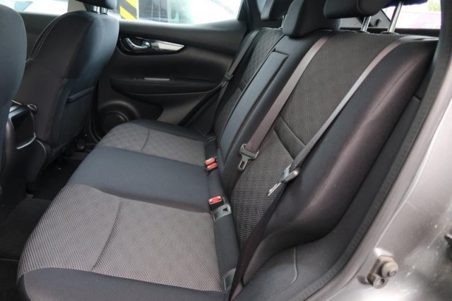 Nissan Qashqai  1.2 DIG-T 