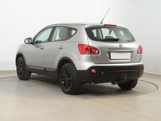 Nissan Qashqai  1.6 