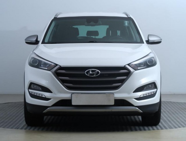 Hyundai Tucson  1.7 CRDi Trikolor