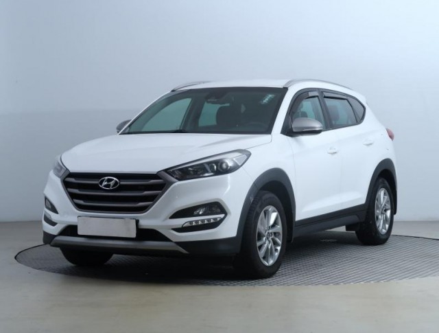 Hyundai Tucson  1.7 CRDi Trikolor