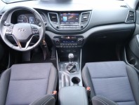 Hyundai Tucson  1.7 CRDi Trikolor