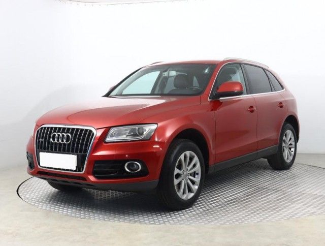 Audi Q5  3.0 TDI S line