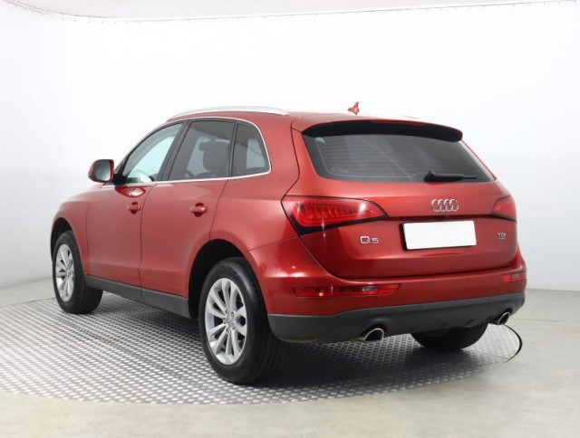 Audi Q5  3.0 TDI S line