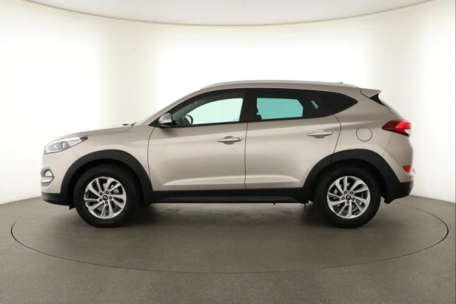 Hyundai Tucson  1.7 CRDi 