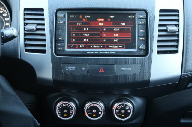 Mitsubishi Outlander  2.2 DI-D 