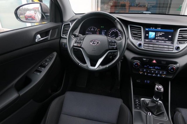Hyundai Tucson  1.7 CRDi Trikolor