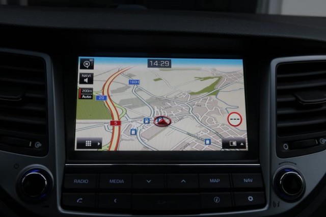 Hyundai Tucson  1.7 CRDi Trikolor