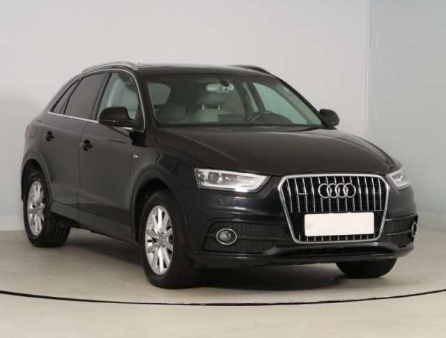 Audi Q3  2.0 TDI S line