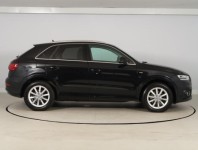 Audi Q3  2.0 TDI S line