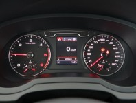 Audi Q3  2.0 TDI S line