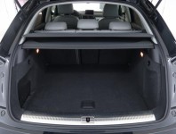 Audi Q3  2.0 TDI S line