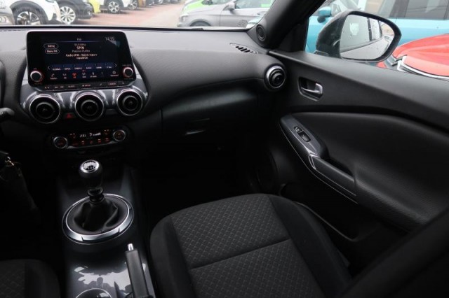 Nissan Juke  1.0 DIG-T 