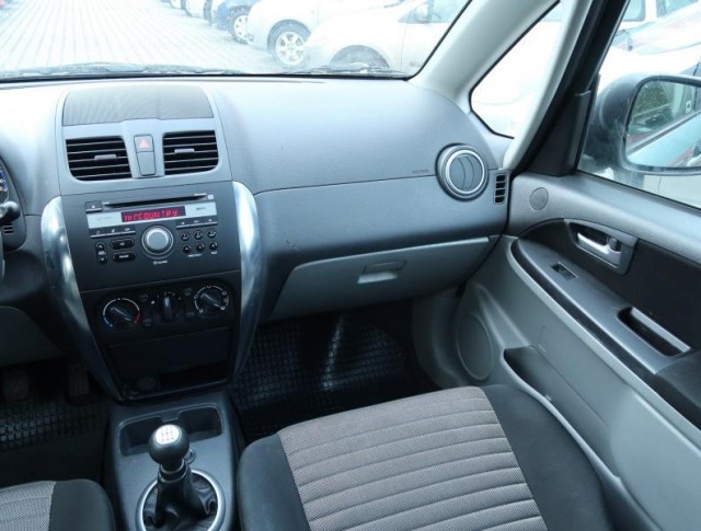 Suzuki SX4  1.6 VVT 