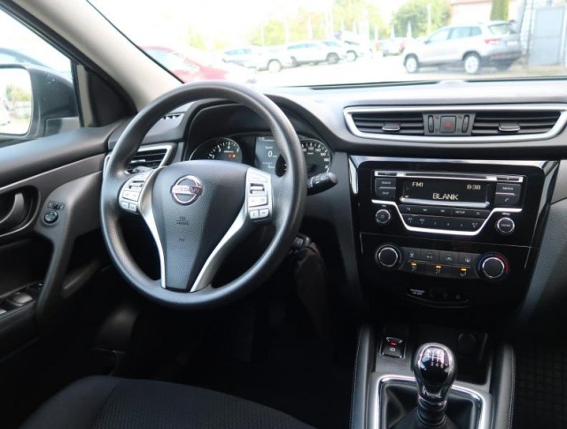 Nissan Qashqai  1.2 DIG-T 