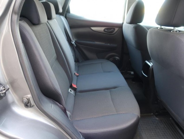 Nissan Qashqai  1.2 DIG-T 