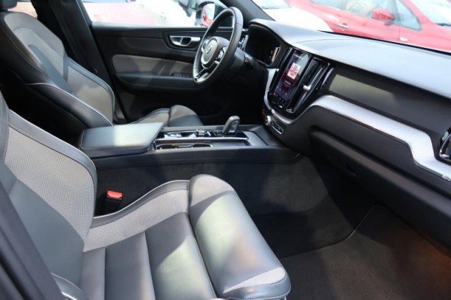 Volvo XC60  D5 AWD R-Design