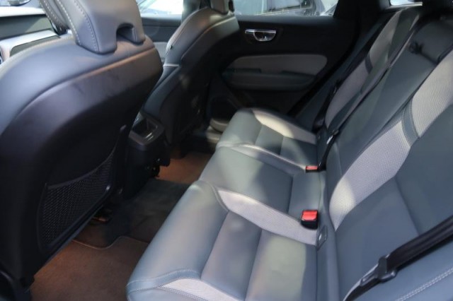 Volvo XC60  D5 AWD R-Design