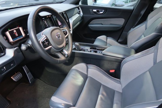 Volvo XC60  D5 AWD R-Design