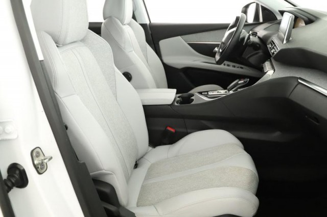 Peugeot 3008  1.6 THP 