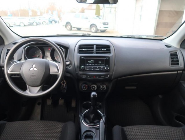 Mitsubishi ASX  1.6 MIVEC 