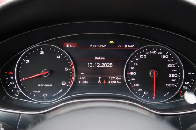 Audi A6 Allroad  3.0 TDI 
