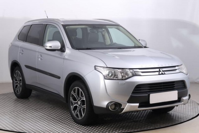 Mitsubishi Outlander  2.2 DI-D 