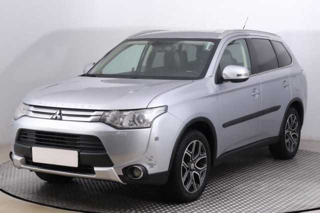 Mitsubishi Outlander  2.2 DI-D 
