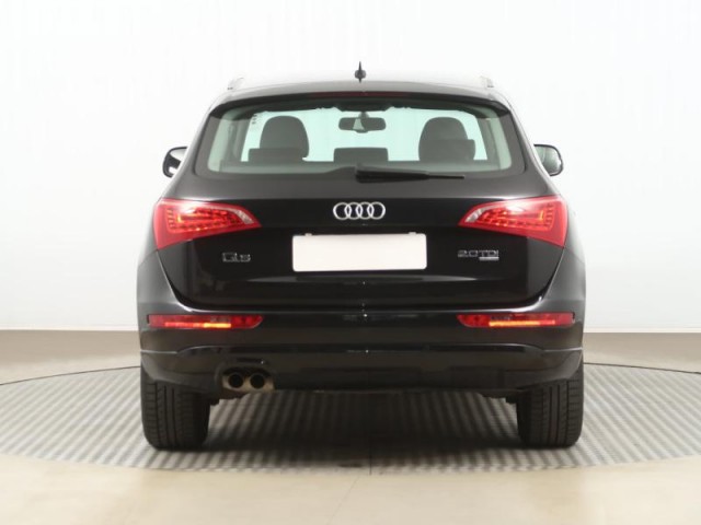 Audi Q5  2.0 TDI 