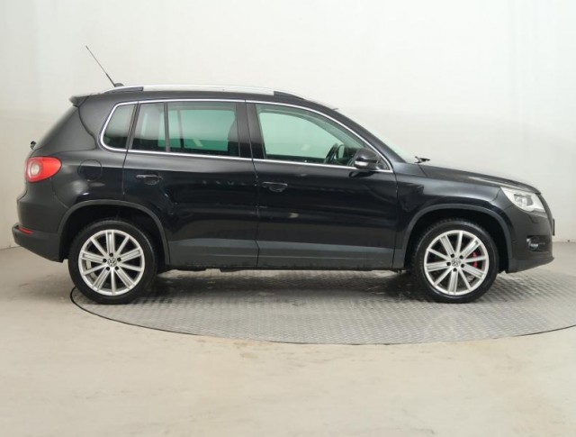 Volkswagen Tiguan  2.0 TDI 