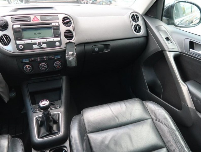 Volkswagen Tiguan  2.0 TDI 