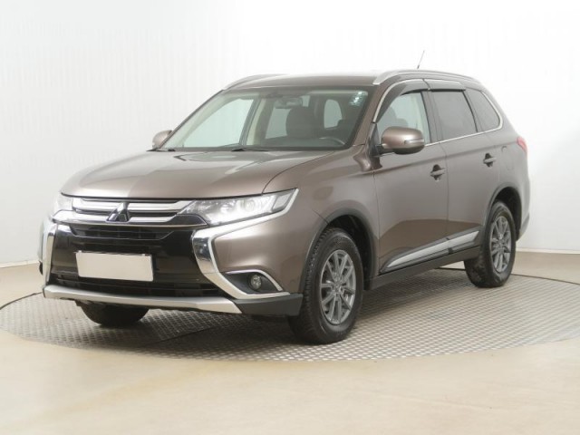 Mitsubishi Outlander  2.2 DI-D 