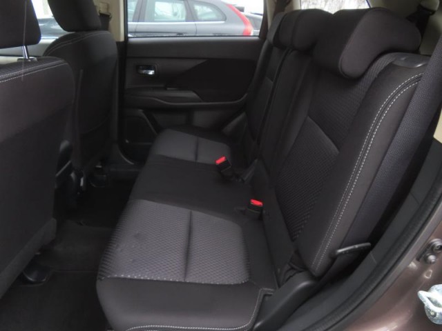 Mitsubishi Outlander  2.2 DI-D 