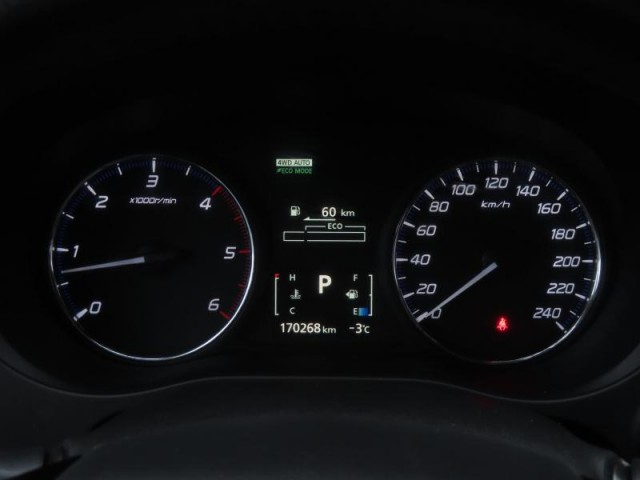 Mitsubishi Outlander  2.2 DI-D 