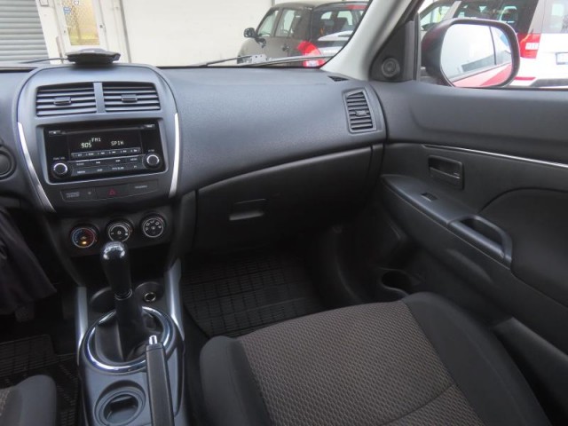 Mitsubishi ASX  1.6 MIVEC 