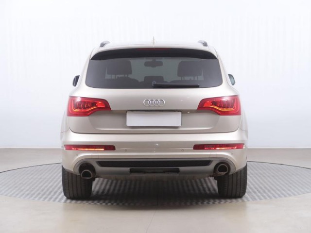 Audi Q7  3.0 TDI S-Line