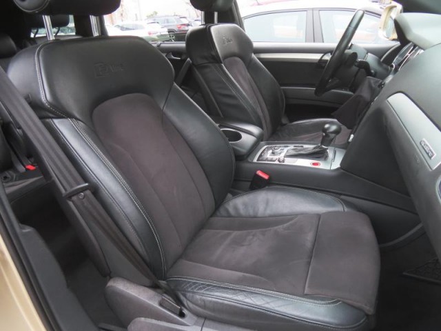 Audi Q7  3.0 TDI S-Line