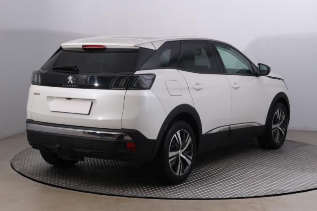 Peugeot 3008  1.5 BlueHDi 