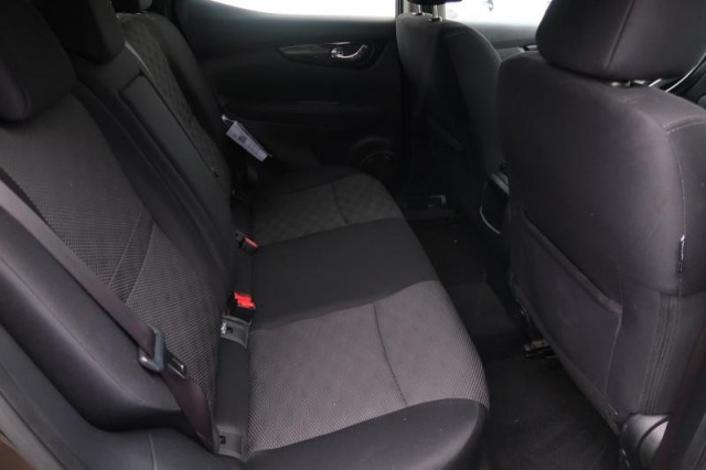 Nissan Qashqai  1.2 DIG-T N-Connecta