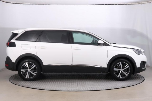 Peugeot 5008  PureTech 130 